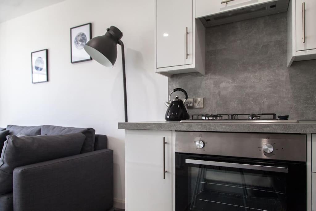 Stunning 2 Bed Apartment With Sea Views, Penzance Zewnętrze zdjęcie